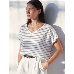 Футболка в полоску с V-вырезом и цельнокроеным рукавом из премиального хлопка