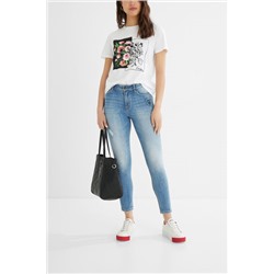 Pantalón vaquero skinny corazón