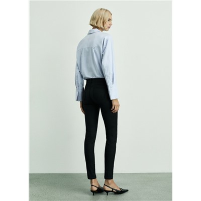 Jeans Pushup skinny encerados