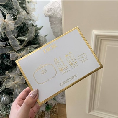 Красивая нарядная косметичка в брендовой подарочной коробке ДИО*Р