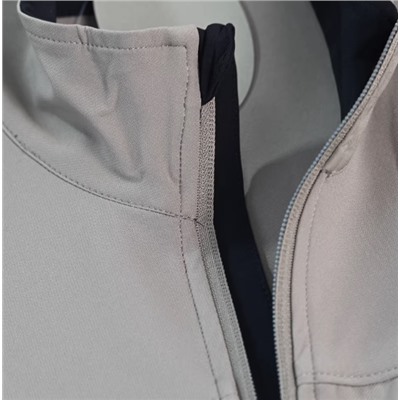 Мужская тонкая куртка