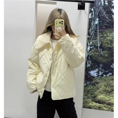 Пальто из хлопка свободного кроя с ромбовидной стёжкой и меховым воротником