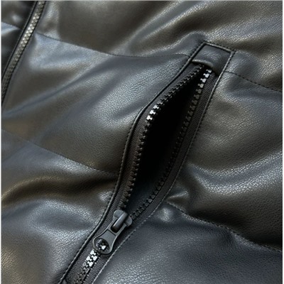 Детский жилет из экокожи, экспорт в Россию  Цена на ВБ со скидкой ~2500₽  ПЛЭЙ ТУДЭ*Й