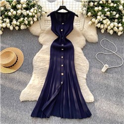 Трикотажное платье с акцентными пуговицами  4 цвета