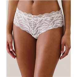 Braguita brasileña de encaje blanco
