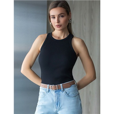 Топ из трикотажа в широкий рубчик