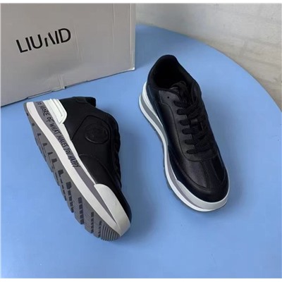 Женские кроссовки   ⚫️