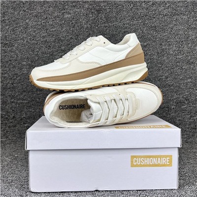 Женские кроссовки