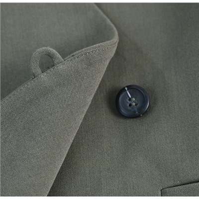 Женский стильный, слегка эластичный жакет, с отворотами на одной пуговице