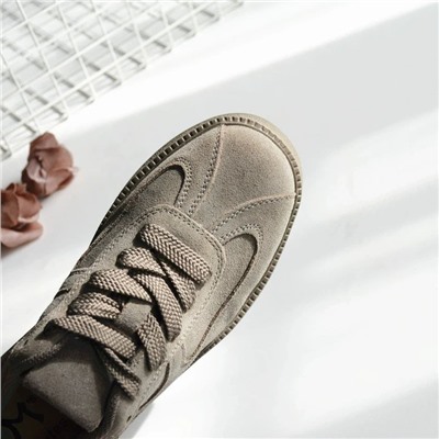 Женские замшевые кроссовки