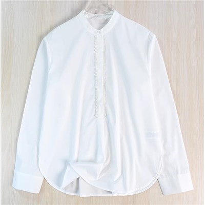 Женская нежная хлопковая рубашка с перламутровым украшением