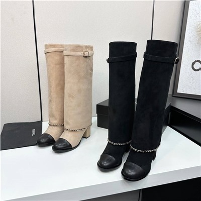 Высокие замшевые сапоги на каблуке ШАНЕЛ*Ь