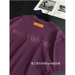 ШИКАРНАЯ Футболка Loui*s Vuitto*n в шикарном фиолетовом цвете 💜  Реплика 1:1