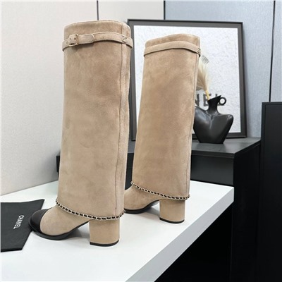 Высокие замшевые сапоги на каблуке ШАНЕЛ*Ь