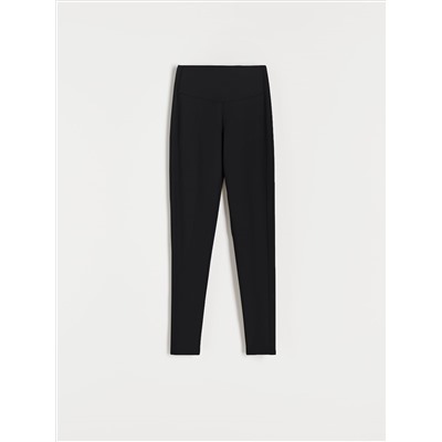 Knitted treggings