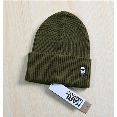 Женская вязаная шапка КАР*Л😎