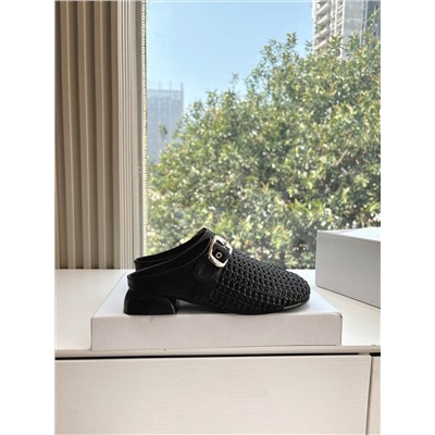 Шлепки fend loew