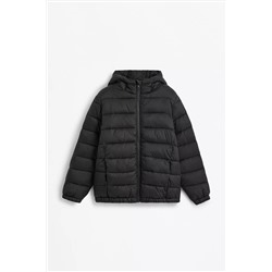 Cazadora acolchada con capucha