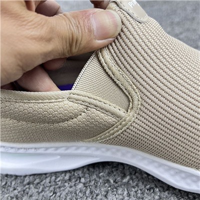 Женские спортивные туфли без шнурков