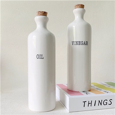 Керамическая бутылка для масла / уксуса  4 разные модели