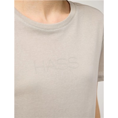 Бежевая базовая футболка HASS