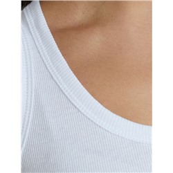 Топ с круглым вырезом из фактурного трикотажа в рубчик