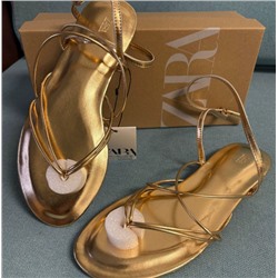 Сандалии-шлепанцы ЗАР*А