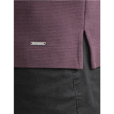 Лонгслив из мягкого фактурного трикотажа с плетеным воротником поло на пуговицах