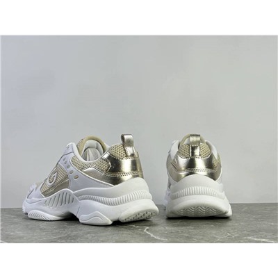 Женские кроссовки   ГЕС*С