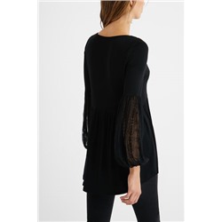 Camiseta avolantada flores