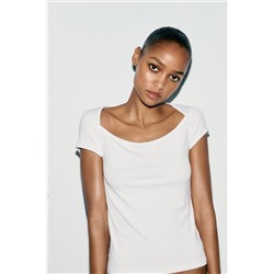 SQUARE NECK T-SHIRT