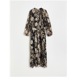 Geblümtes Kleid, weiß