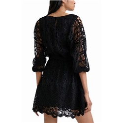 Vestido estilo crochet Johnson Hartig