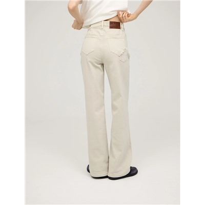 Бежевые базовые джинсы