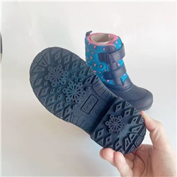 Теплые сапожки для девочки  У продавца на остатке небольшое количество 🧡  ✔️Водонепроницаемые с нескользящей резиновой подошвой