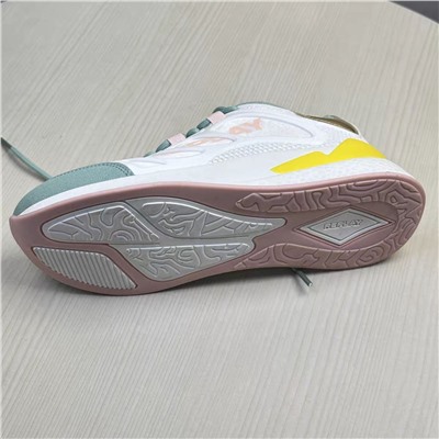 Детские кроссовки, экспорт  РЕПЛЭ*Й