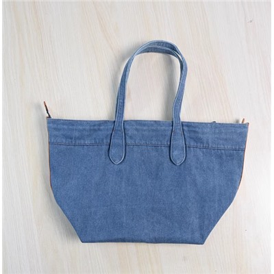 Закрытая джинсовая сумка