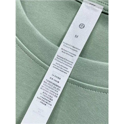 Лонгслив Изящный вышитый логотип бренда, ткань из чистого хлопка. Он эластичен и очень приятен на ощупь. На ощупь он напоминает воск и настолько удобен, что заставляет вас плакать ~ Даже если вы носите его слой за слоем, он не ощущается. раздутый и удобно сидит. Детали ручной работы очень хороши, и он также очень подходит для ежедневных поездок на работу и занятий спортом. Его можно носить отдельно или как внутренний слой. Это очень практично!