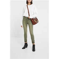 Pantalón vaquero skinny exótico