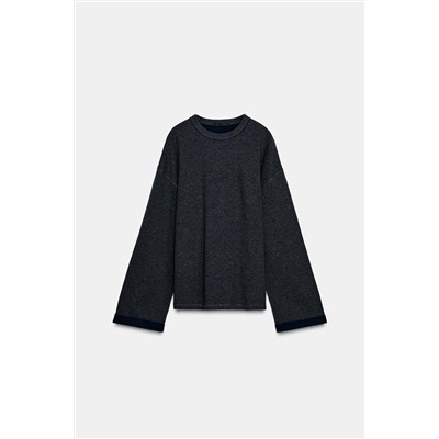 OVERSIZED LONG SLEEVE T-SHIRT