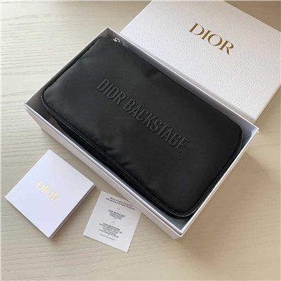 Косметичка с кисточками для макияжа  DIO*R