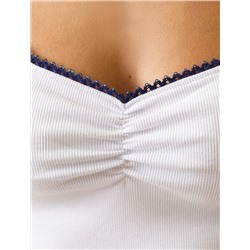 Футболка с фигурным вырезом каре из эластичного трикотажа кашкорсе