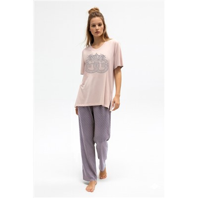 Женский домашний костюм с брюками и футболкой 410