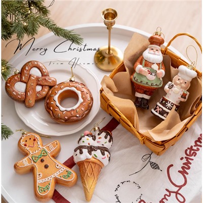 Игрушки на елку. В наборе 6 шт