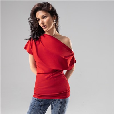 Футболка асимметричного кроя, Аромат свободы