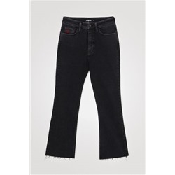 Pantalón vaquero tobillero campana
