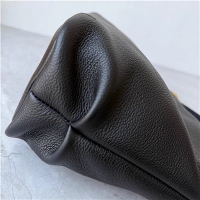 Женская кожаная сумка