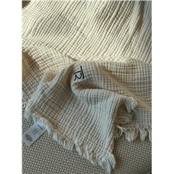 Мягкий обволакивающий плед  The Ro*w