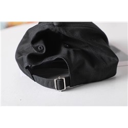 Бейсболка унисекс с обемной аппликацией Kar*l Lagerfel*d