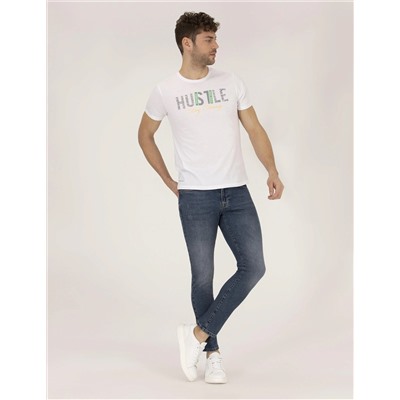 Beyaz Slim Fit Baskılı Bisiklet Yaka Tişört